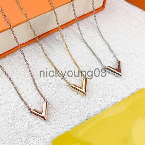 Hanger Kettingen Roestvrijstalen sieraden set nooit vervagen letter ketting ontwerper liefde enkele kettingen voor vrouwen zilveren rosé vergulde gouden hanger ketting bruiloft eng