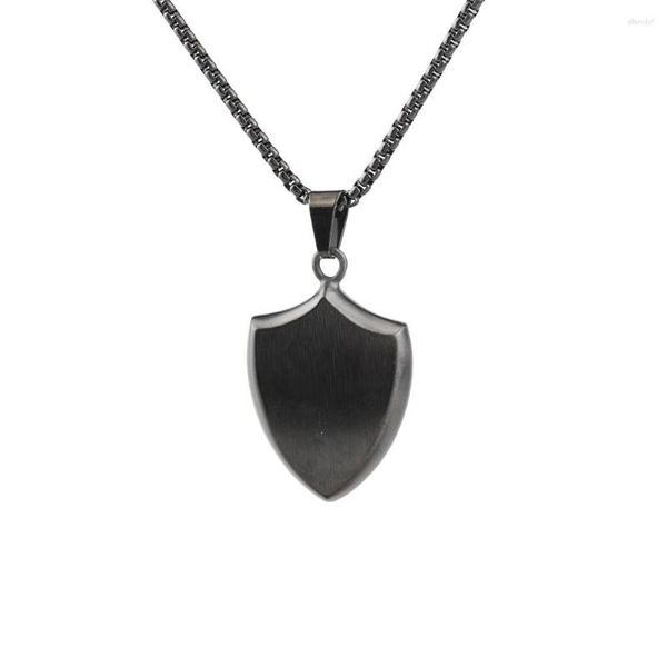 Pendentif Colliers Collier de bouclier pour hommes en acier inoxydable Noir Légion romaine pour soldat