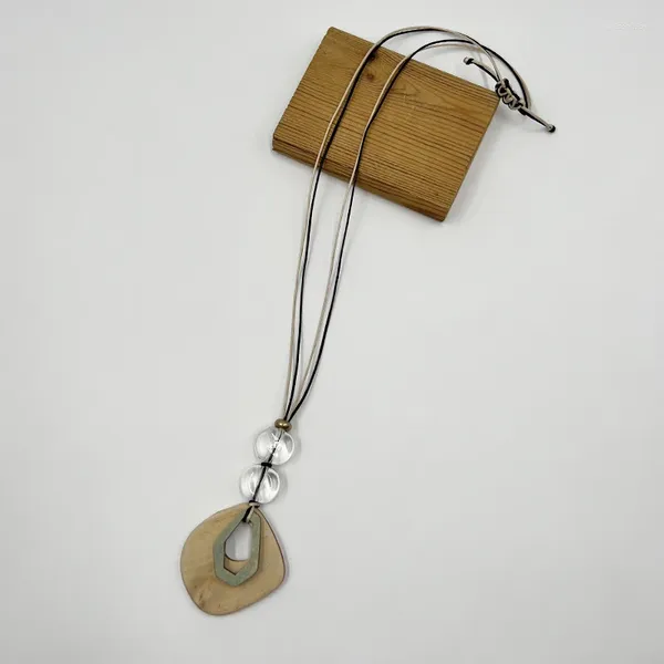 Suekees Bijoux de mode terreux chaîne de pull Long collier pendentifs en bois mélanger perles de résine transparentes femmes accessoires