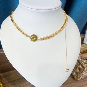 Collares pendientes Colgante de verano Regalo de diamantes de oro con encanto de diseñador Sier Cadena larga de amor Nuevo collar de viaje de compromiso Sin desvanecimiento