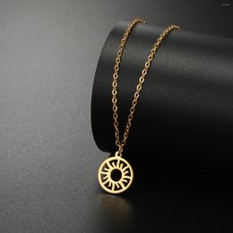 Pendentif Colliers Sun Round Collier en acier inoxydable Couleur d'or Collier pour femmes Filles Cadeau d'anniversaire en bijoux de mode en gros