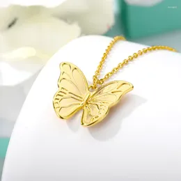 Hanger Kettingen Zoete Romantische Stijl Eenvoudige Roestvrij Stalen Metalen Sieraden Reliëf Ambachtelijke Vlinder Meisje Ketting Mode Insect Sleutelbeen