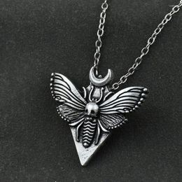 Pendentif Colliers Talisman Insecte Bijoux Wicca Lune Animal Papillon Accessoires Collier Pour Femmes Homme Cadeau