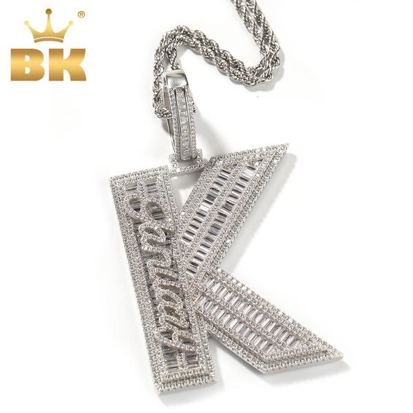 Collares colgantes The Bling King Custom Big Baguettecz Carta personalizada Cursiva Mimi Nombre Letras Iced Out CZ Hiphop Joyería para hombres 230828