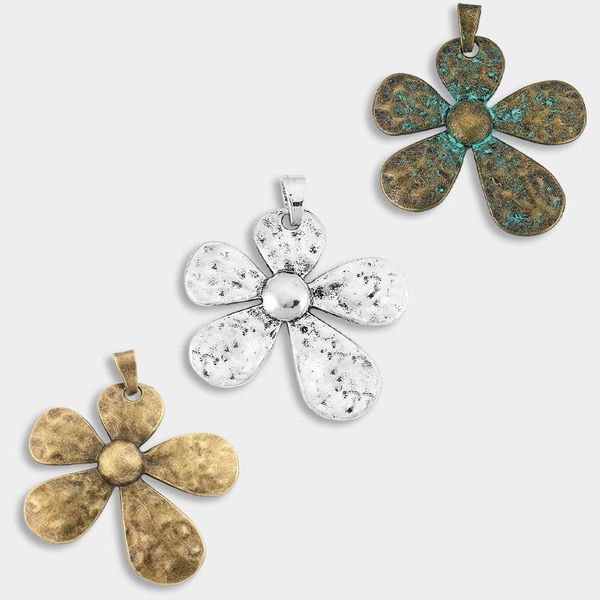 Collares pendientes Plata tibetana Verdigris Pátina Grandes martillados Sun Flower Charms para collar DIY Fabricación de joyas Hallazgos 66 71mmPendant