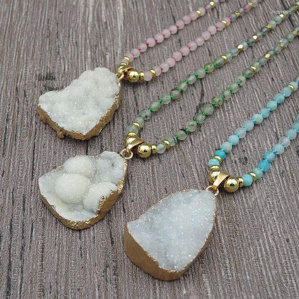 Collares pendientes Titanio AB Color Cristal natural Druzy Colgantes irregulares 4 mm Piedra facetada Cuentas redondas Nudo hecho a mano