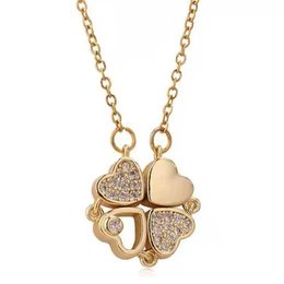 Colliers de pendentif en acier titane à quatre feuilles à trois feuilles Collier magnétique pliant amour coeur en forme de la chaîne pendentielle cadeau d'anniversaire pour copineq