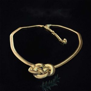 Collares colgantes de la serpiente que viaja al collar de moda y personalizado con longitud ajustable y temperamento