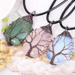 Collares colgantes Árbol de la vida Collar de piedra natural Forma de gota de agua Hilo de bobinado para joyería Cadena de cuero Gargantilla