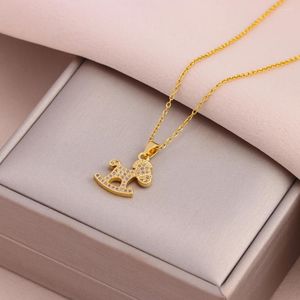 Pendentif Colliers Trendy 18K Plaqué Or Mignon Cheval de Troie pour Femmes Femelle En Acier Inoxydable Clavicule Chaîne Bijoux En Gros