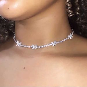 Hanger kettingen trendy multolor kristal vlinder tennischoker ketting voor vrouwen glanzen ijsjes charmes hangers kettingen strass sieraden y240420