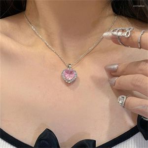 Collares colgantes UILZ, collar de cadena de piedra de circón en forma de corazón de cristal rosa dulce para mujer, regalos de joyería de cumpleaños para fiestas elegantes