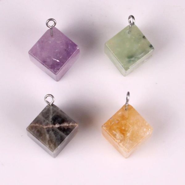 Collares pendientes Diseño único Mineral en bruto natural Geodas amarillas Piedra de cristal Perlas de gema púrpura Labradorita Cabujón