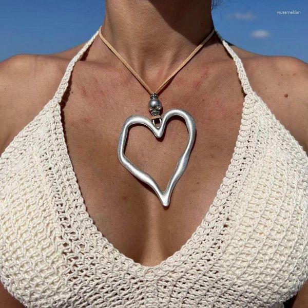 Collares colgantes Collar de cordón de franela único con cadena de clavícula de corazón de amor hueco Joyería de moda para mujeres niña adolescente 28TF