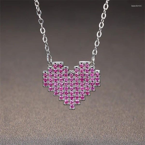 Collares colgantes Día de San Valentín Rosa Piedra roja Amor Corazón Clavícula para mujeres Color plata Blanco Zircon Compromiso Gargantilla de boda