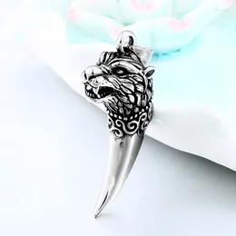 Colliers pendentifs Viking Wolf dent collier vintage en acier inoxydable Dragon Fashion Heavy Choker Man Nordic Jewelry comme cadeau