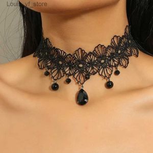 Collares colgantes Gargantilla de encaje con tatuaje gótico clásico de Vintag para mujer, colgante de cristal negro, Gargantilla con dijes, joyería Bohemia, regalo de Navidad X081H24112