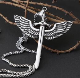 Pendentif Colliers Vintage Angel Holy Sword Collier en acier inoxydable pour hommes Bijoux de mode Wing Punk Chain7428105