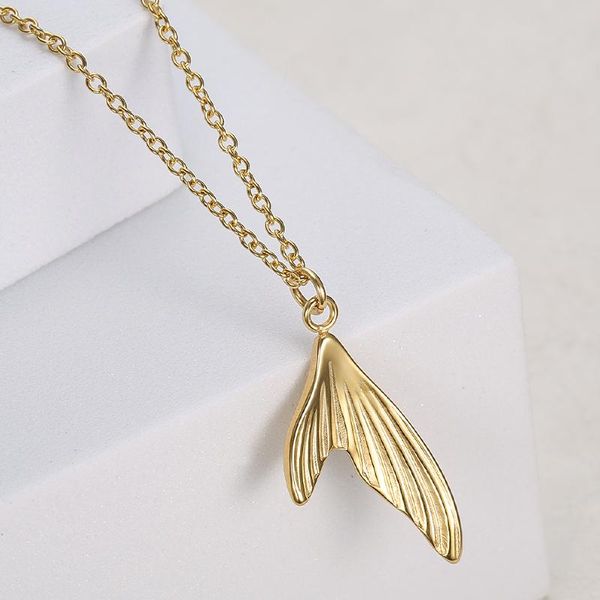 Pendentif Colliers Vintage Creative Titanium Steel Fish Tail pour femmes One Piece Couple Collier Chaîne Bijoux Ensemble Accessoires CadeauPendant