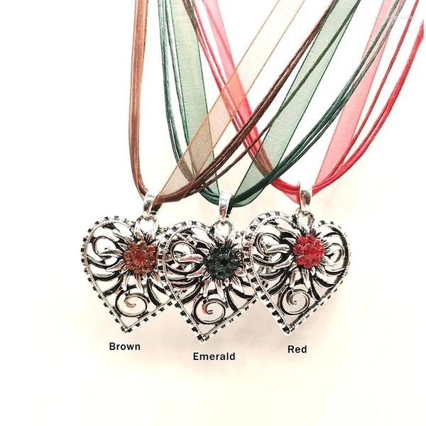 Collares colgantes Vintage Edelweiss Heart For Women Antique Silver Color Pendants Oktoberfest Party Gifts Jewelry Allane