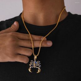 Collares pendientes Vintage que brillan en la oscuridad para hombres Retro Punk Hip Hop Animal escorpión brillante collar joyería de moda