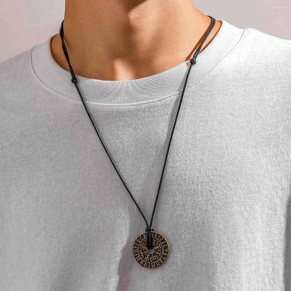 Pendentif Colliers Vintage longues chaînes de corde avec collier rond Rune pour hommes accessoires à la mode sur le cou 2023 bijoux de mode cadeaux masculins