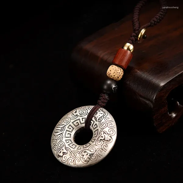 Collares colgantes Vintage Hombres Seis caracteres Verdad Tejido Llavero Titular Coche Baratija Llavero para hombres Mujeres Regalo Joyería