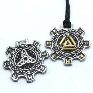Hanger kettingen vintage Noordse stijl Keltische knoop driehoek Vikingwiel metalen punk ketting voor mannen Mystic rune amulet sieraden