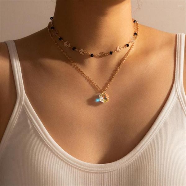 Colliers pendants Collier multicouche à fleurs colorées vintage pour femmes Rose Rose Hollow Rice Perle Chaîne en gros en gros