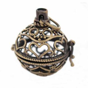 Pendentif Colliers Vintage rond souhait boîte de prière creux filigrane médaillon cage diffuseur d'huile essentielle bronze antique laiton brossé 32x25mm