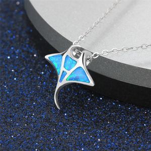 Pendentif Colliers Vintage Argent Couleur Chaîne Collier De Mode Animal Charme Bleu Opale Stingray Pour Les Femmes De Mariage Bijoux