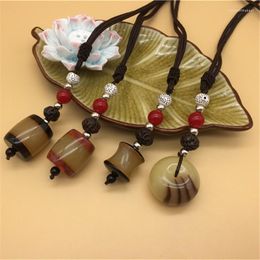 Pendentif Colliers Vintage Simple Collier Rond Imitation Beewax Paix Boucle Ethnique Pour Les Femmes À La Main Bodhi Népal Bijoux