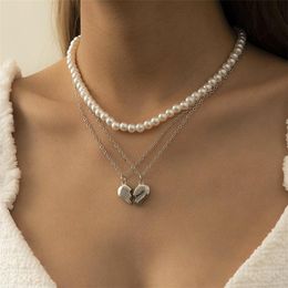 Pendentif colliers Vintage simulé collier de perles pour les femmes cadeaux de fête Simple Split amour coréen mode ensembles 2023