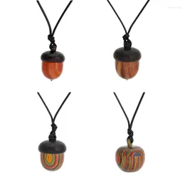 Colliers pendants Collier en bois vintage Collier de rangement à la main