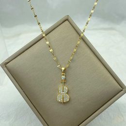 Colliers pendentifs Collier de violon pour femmes bijoux plaqué or titane acier mignon en gros de luxe au Japon et en Corée du Sud D240525