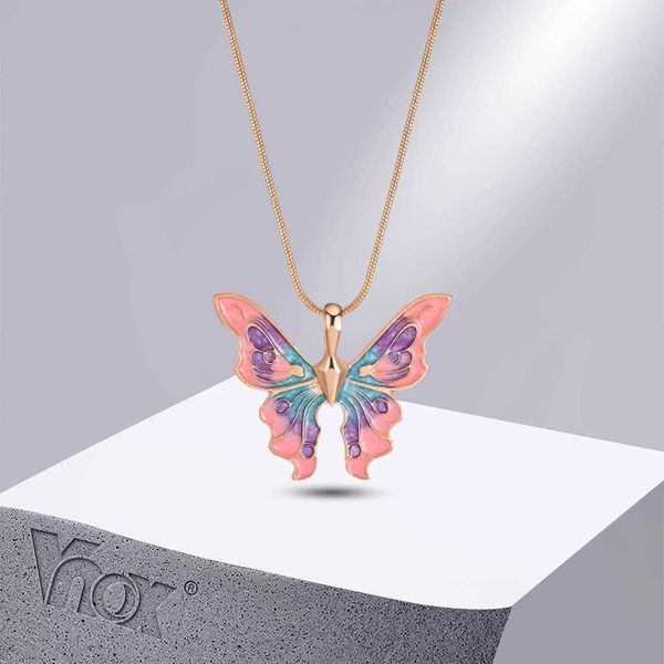 Collares pendientes Vnox Y2K Vivid Butterfly Collares Mujeres Niñas Colorido Animal Mariposa Colgante con cadena de serpiente ajustable Q240402