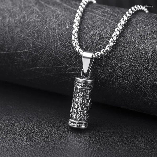 Collares colgantes Wanzhi Collar de cadena de acero inoxidable simple para mujeres y hombres Diseño personalizado de metal pareja joyería