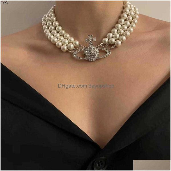 Collares colgantes Emperatriz occidental viuda Vivian la misma moda Perla de tres capas FL de diamantes Collar grande Gargantilla de cadena t DHFPG