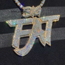 Pendant Necklaces WG033A Hip Hop hommes glacé lettre personnalisée pendentif 925 en argent Sterling VVS Moissanite diamant numéro nom pendentif Initial