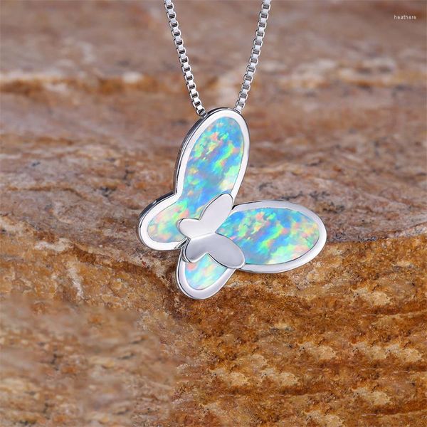 Collares colgantes Blanco Azul Opal Piedra Encanto Lindo Collar de mariposa femenino para mujeres Rosa Oro Plata Color Cadena Boho Joyería