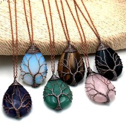 Collares pendientes Venta al por mayor 6 piezas / lote Collar de árbol de la vida de cristal de piedra natural En forma de gota Bronce Chakra Joyería retro