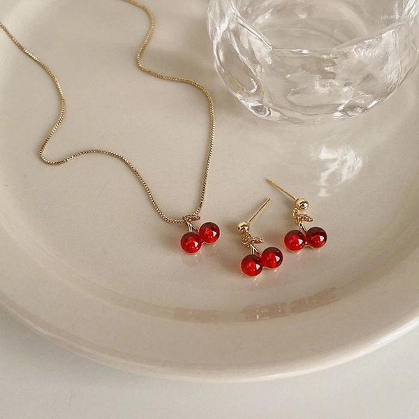 Collares colgantes Vino Rojo Cherry Gold Color Pendientes Juego para mujeres Personalidad Moda Joyería de boda Regalos de cumpleaños