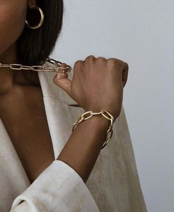 Hanger kettingen met 18K gouden dikke verklaring ketting dames roestvrijstalen sieraden ontwerper T Show Runway Gown zeldzame INS 231117