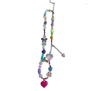 Collares colgantes Mujeres Collar de gargantilla de cuentas coloridas con encanto en forma de corazón Hecho a mano con cuentas de mariposa Cadena de clavícula Regalo