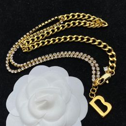 Hanger kettingen vrouwen ontwerper gouden diamanten letter ketting ontwerpers sieraden dames accessoires casual dubbele dek mooi d227145F