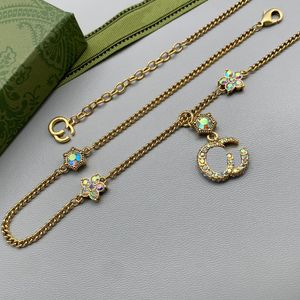 Hanger kettingen vrouwen designer sieraden dames ketting letters met diamanten accessoires ontwerpers gouden ketting cyg2391233