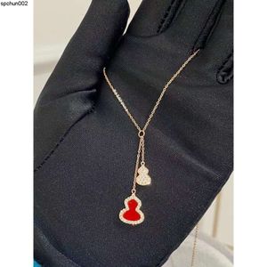 Colliers pendentif pour femmes, collier d'amour exclusif, créateur de luxe, classique, accessoires de bijoux haut de gamme, marque de mode populaire, cadeau exquis, or 18 carats {catégorie}