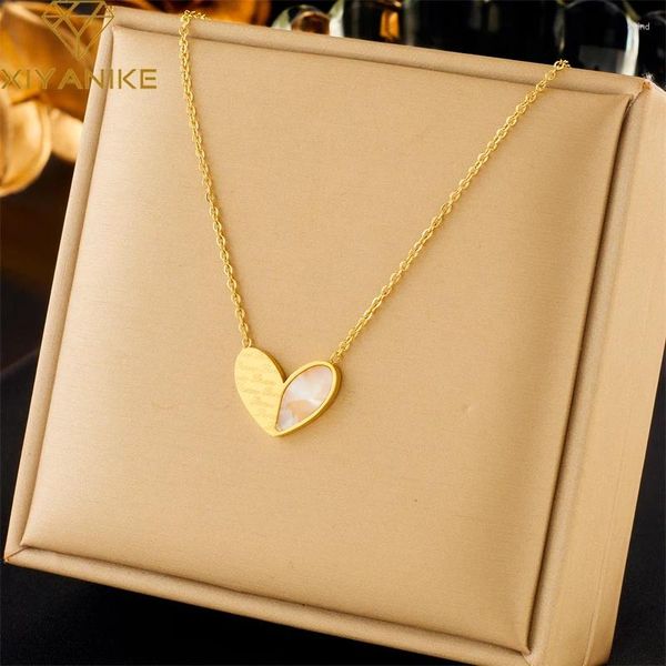 Colliers pendants Xiyanike 316l Collier en acier inoxydable Golden Love Heart Lettre accessoires pour femmes Bijoux de Noël Collier Collier