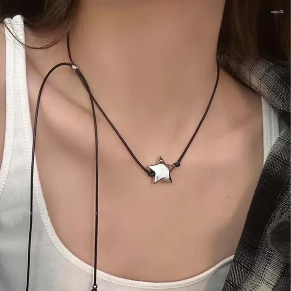 Collares colgantes Estilo Y2K Collar de pentagrama para mujeres Dulce Estrella irregular Cuerda negra Gargantilla de encaje Accesorios simples Joyería de moda