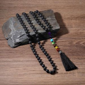 Hanger Kettingen YUOKIAA 108 Zwarte Lava Natuurlijke Vulkanische Stenen Handgemaakte Geknoopte Kwastje Ketting Met Zeven Chakra's Spirituele Boeddha